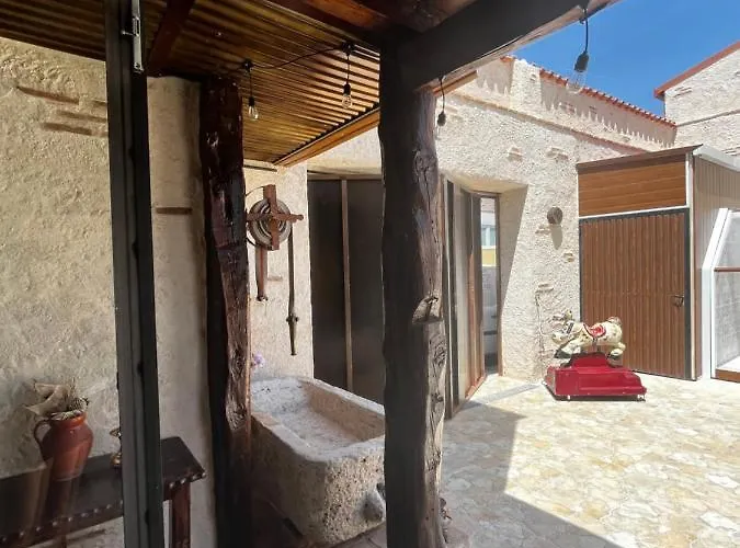 Casa Ruina בית כפרי