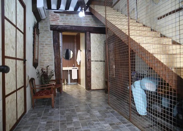 Casa Ruina בית כפרי